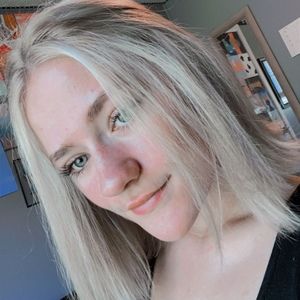 Meet your Posher, Evelyn